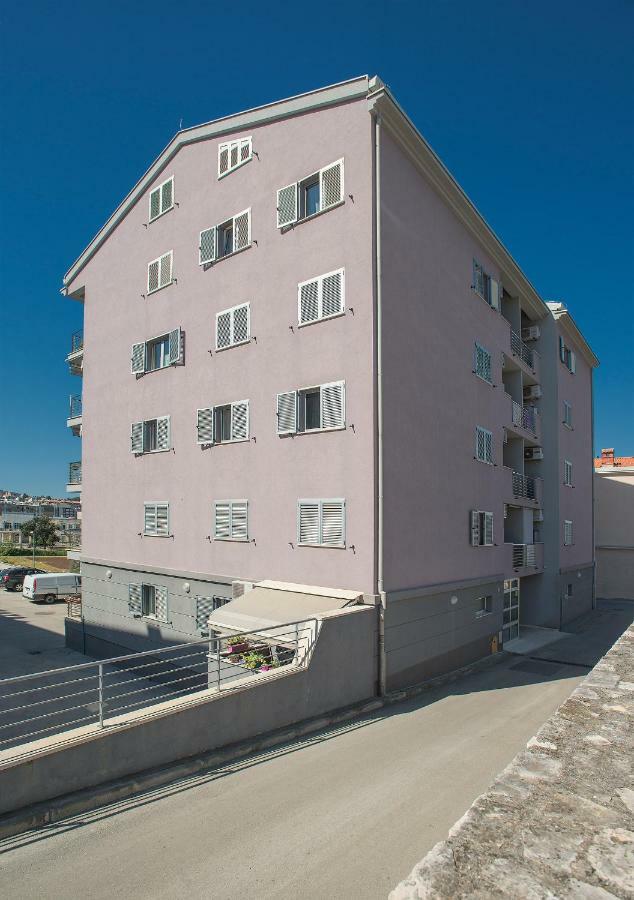 Gallery Appartement Pula